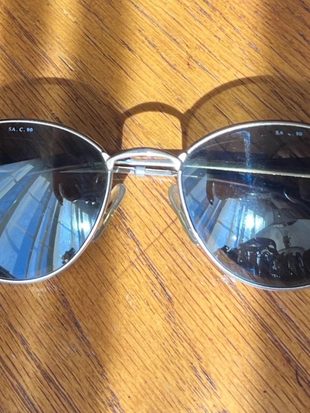 Classic Gucci dark sunglasses
